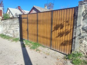 Калитка из профнастила Принтеч. Ялта
