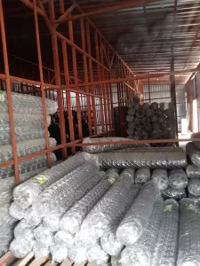 Склад со сварной оцинкованной сеткой в Ялте
